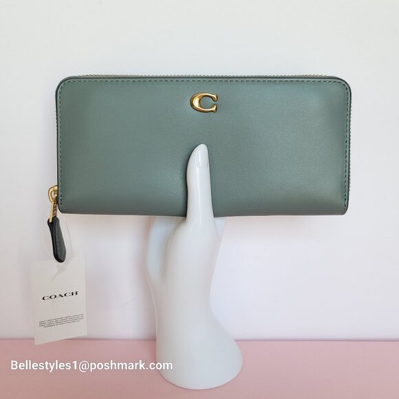 COACH Slim Accordion Smooth Leather Wallet with Back Slip Pocket- Sage color⭐ - Picture 1 of 16